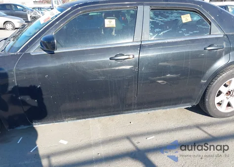 2005 Chrysler 300 Touring from USA, damaged, VIN 2C3JA53G25H157379